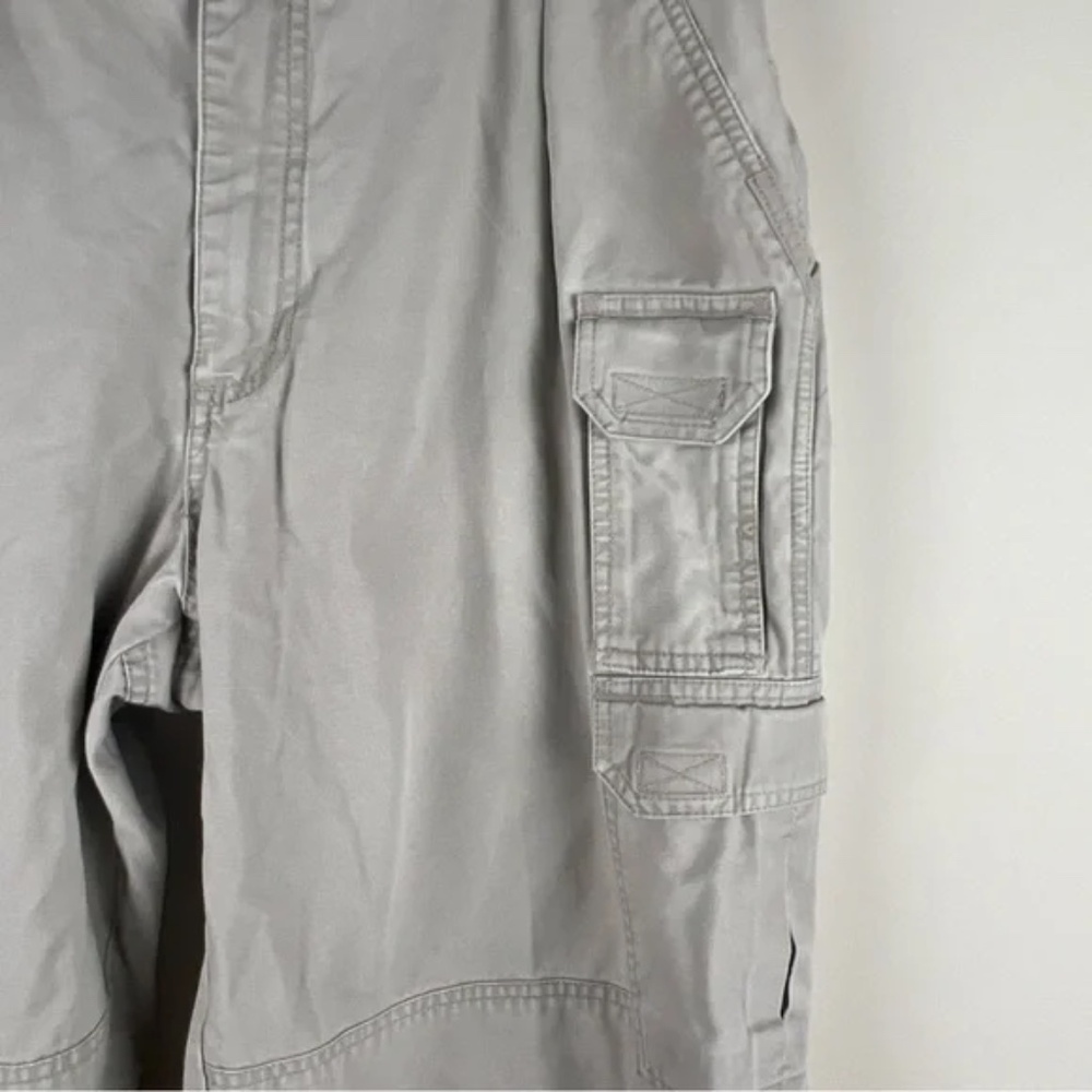 5.11 + Tactical Pants Men's Size 36x32 Khaki Cargo Pockets Jeans Hiking - Picture 5 of 15